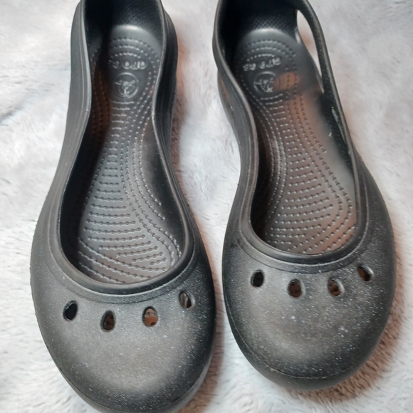 CROCS Women's Black Flats - Picture 1 of 10